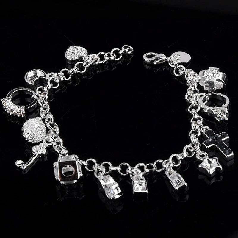 Modisches Geschenk für Damen mit mehreren Zirkonia-Charm-Armbändern