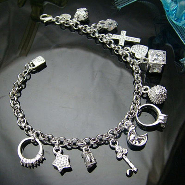 Modisches Geschenk für Damen mit mehreren Zirkonia-Charm-Armbändern