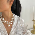 Luxuriöse Statement-Kette mit Perlenstruktur