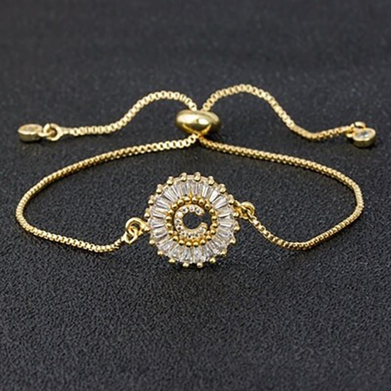 Zirkonia Bejewel Charm-Armband mit Anfangsbuchstaben