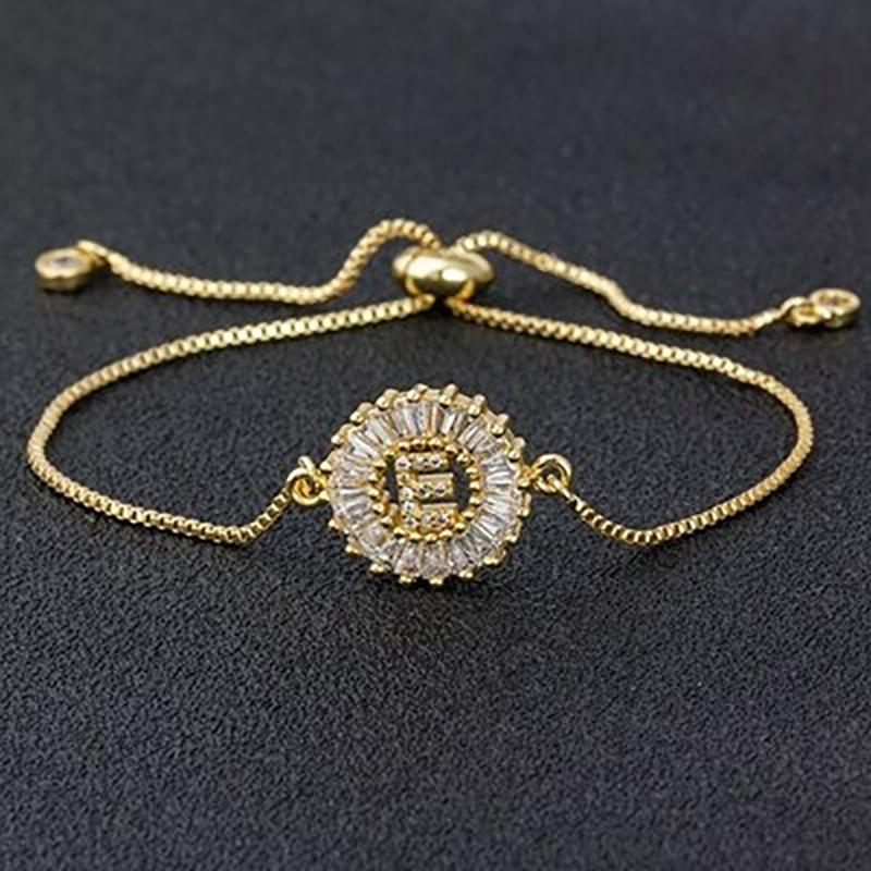 Zirkonia Bejewel Charm-Armband mit Anfangsbuchstaben