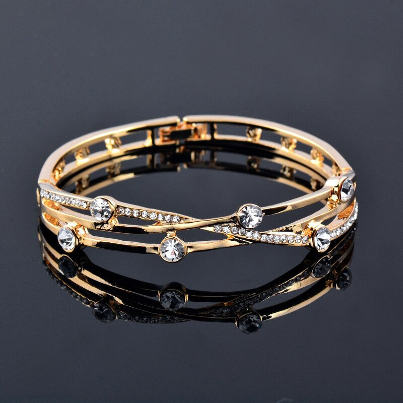 Mit Zirkonen besetzte Armreifen mit hohlen Manschetten