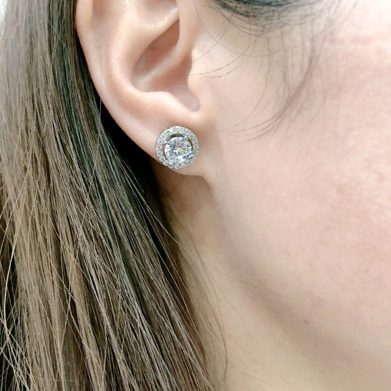 Schmuckset mit runder Halskette, Ohrringen und Ringen in Zirkonia