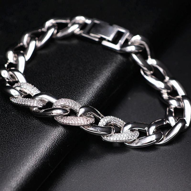 Armband mit Herzanhänger und Zirkonia