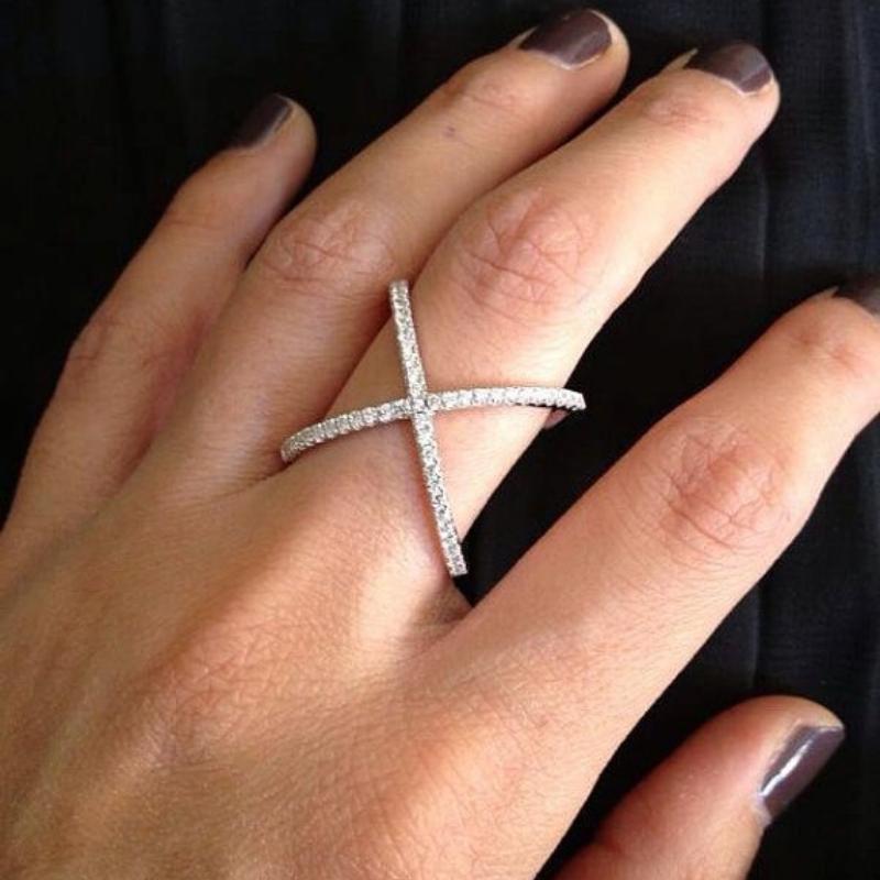 Criss Cross Ring mit Zirkonia