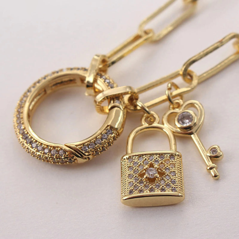 Zirkonia-Anhänger mit Herz und Schloss und langen modischen Halsketten