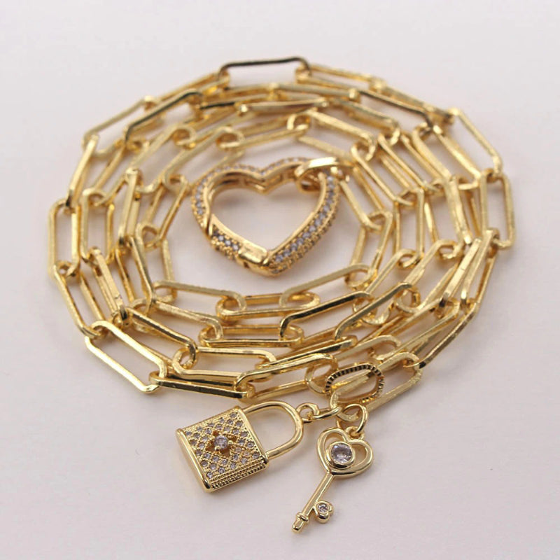 Zirkonia-Anhänger mit Herz und Schloss und langen modischen Halsketten