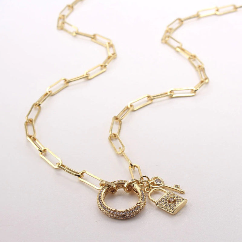 Zirkonia-Anhänger mit Herz und Schloss und langen modischen Halsketten