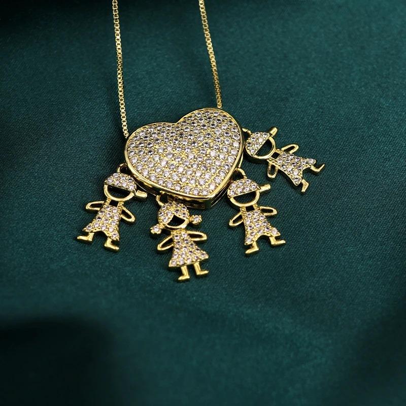 Halskette mit Zirkonia-Herz und Jungen- und Mädchen-Anhänger
