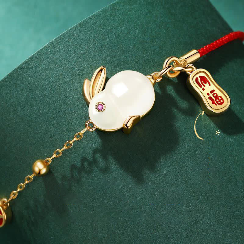 Carmiora-Jahr des Kaninchens, weißes Jade-Happiness-Armband mit roter Schnur