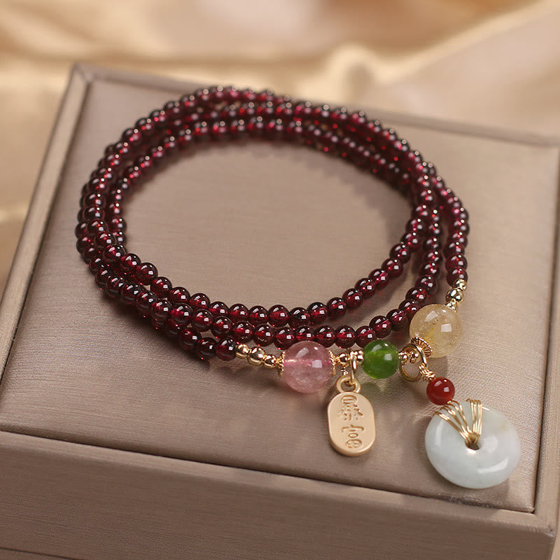 Carmiora Natürlicher Granat-Erdbeerquarz-Kristall, Fuchs-Koi-Fisch, Friedensschnalle, Glücksschutz, dreifach gewickeltes Armband