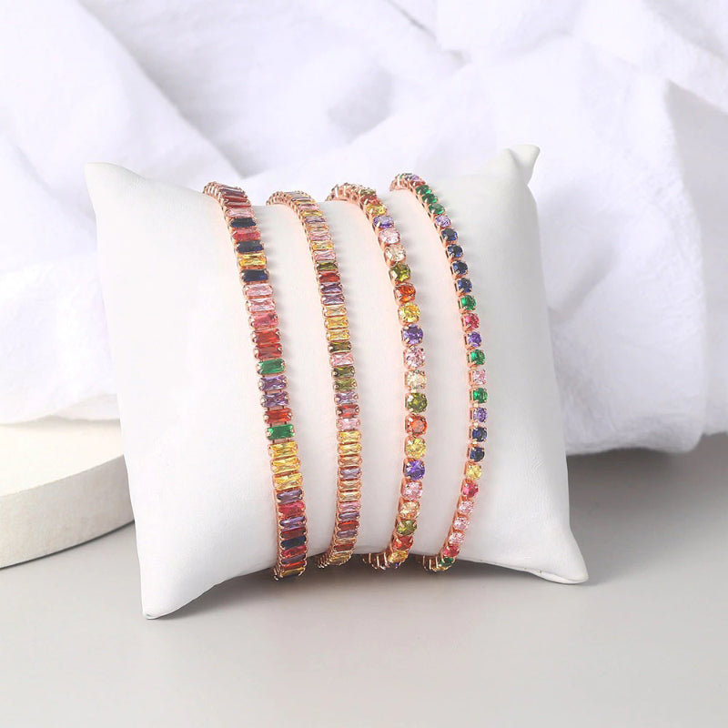 Lebendige, mehrfarbige Tennisarmbänder mit Zirkonia