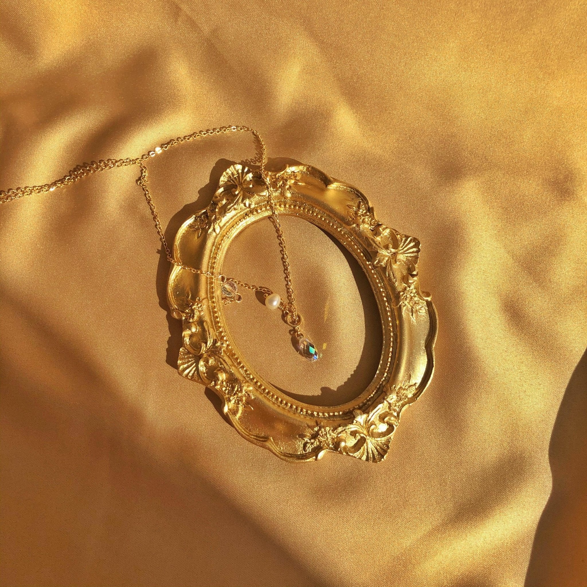 Österreichische Kristall & Perlen Halskette