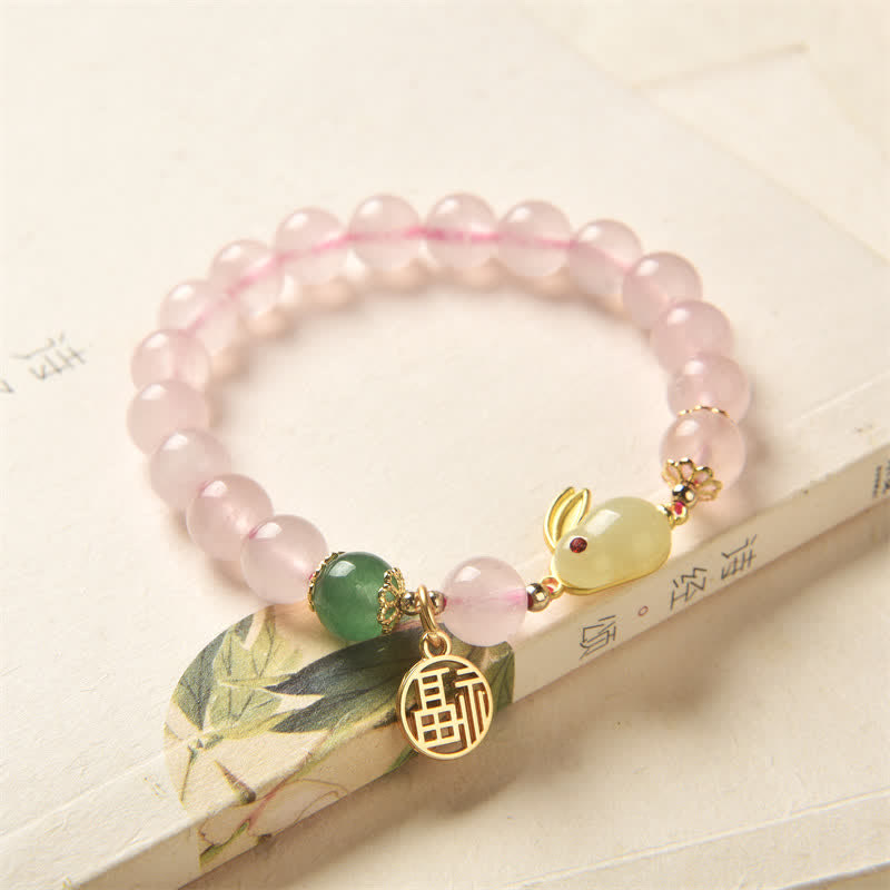 Carmiora-Armband „Jahr des Kaninchens“, natürliches rosa Kristallgrünes Achat-Häschen-Liebes-Glücks-Armband