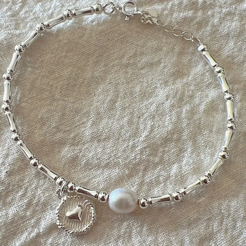 Carmiora - Elegantes Gedrehtes Armband