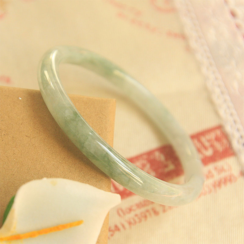 Carmiora Armreif aus natürlicher Jade, Friedensheilung
