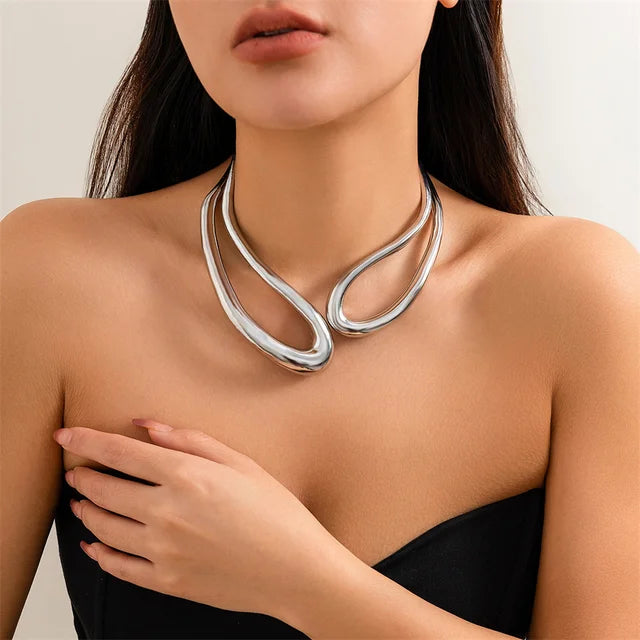 Schickes Statement Choker & Armband in Gold & Silber