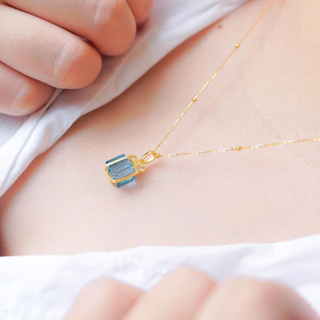 Blaue Geschenkbox-Halskette (massives Silber)