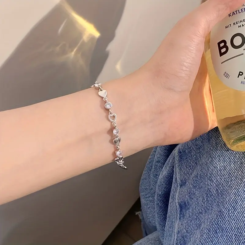 Carmiora - Schillernde Zirkon-Armbänder