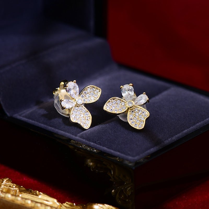 [Ausverkauf] Schmetterlings-Ohrclips