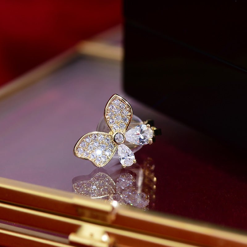 [Ausverkauf] Schmetterlings-Ohrclips