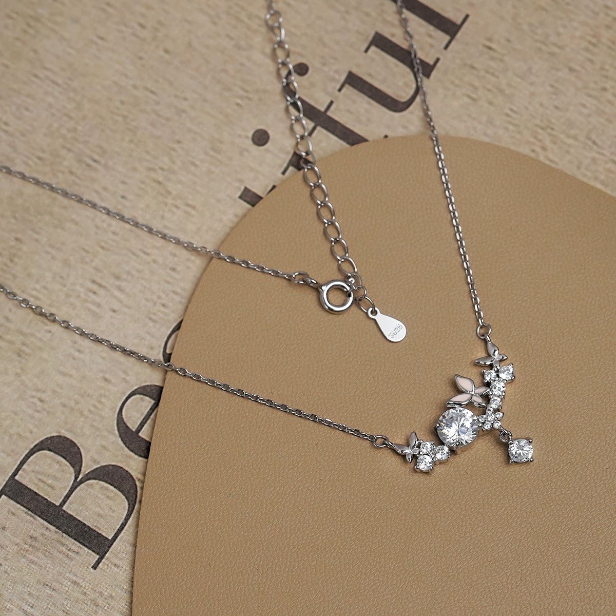 Schmetterlingskette (massives Silber) - Janice