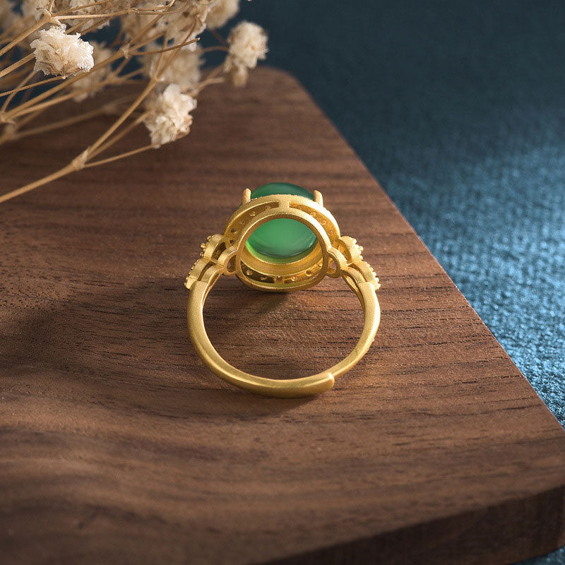Carmiora-Glücksring aus grüner Jade