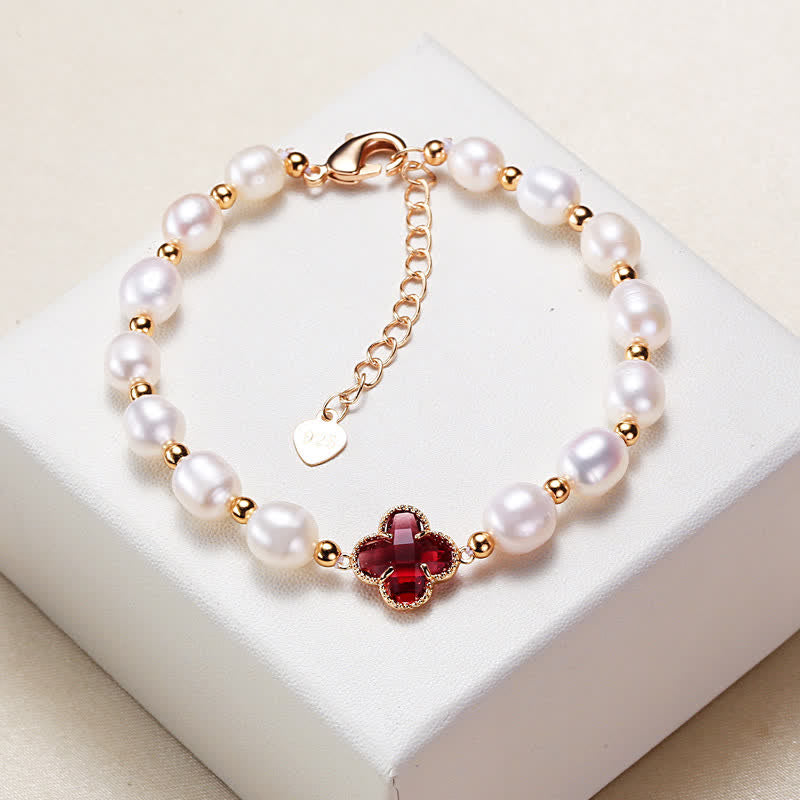 Carmiora Pearl Vierblättriges Kleeblatt-Reichtumskettenarmband