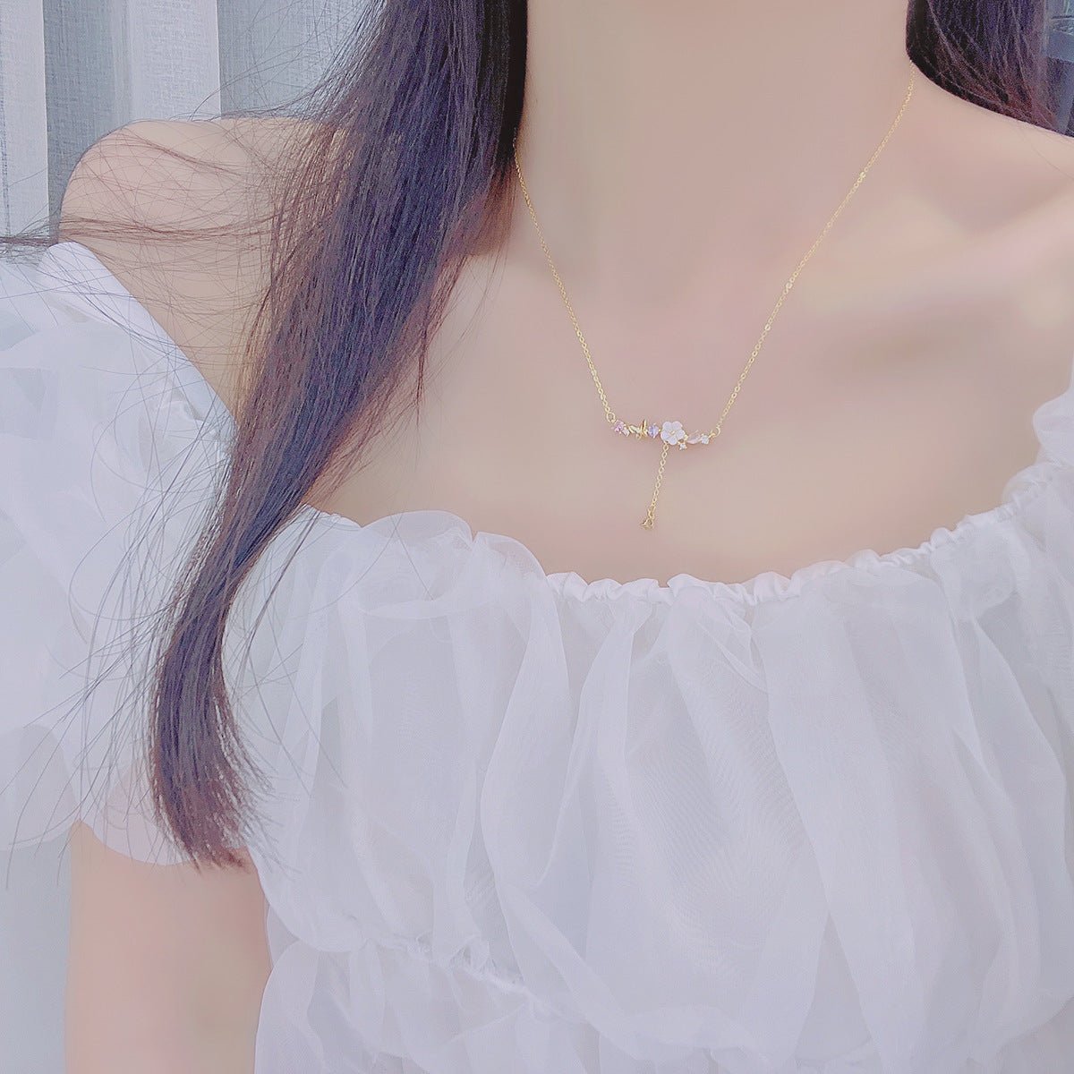 Kirschblüten-Schmetterlings-Halskette