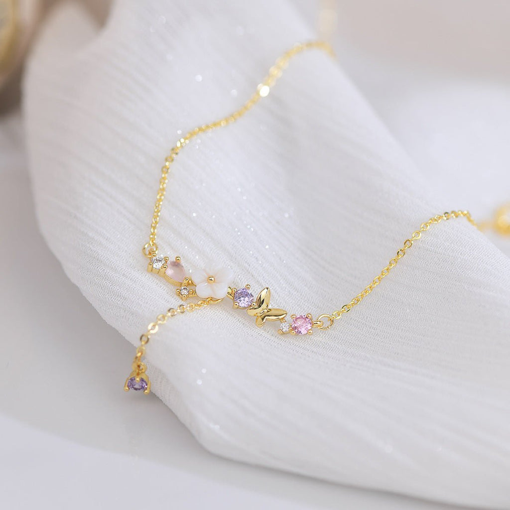 Kirschblüten-Schmetterlings-Halskette