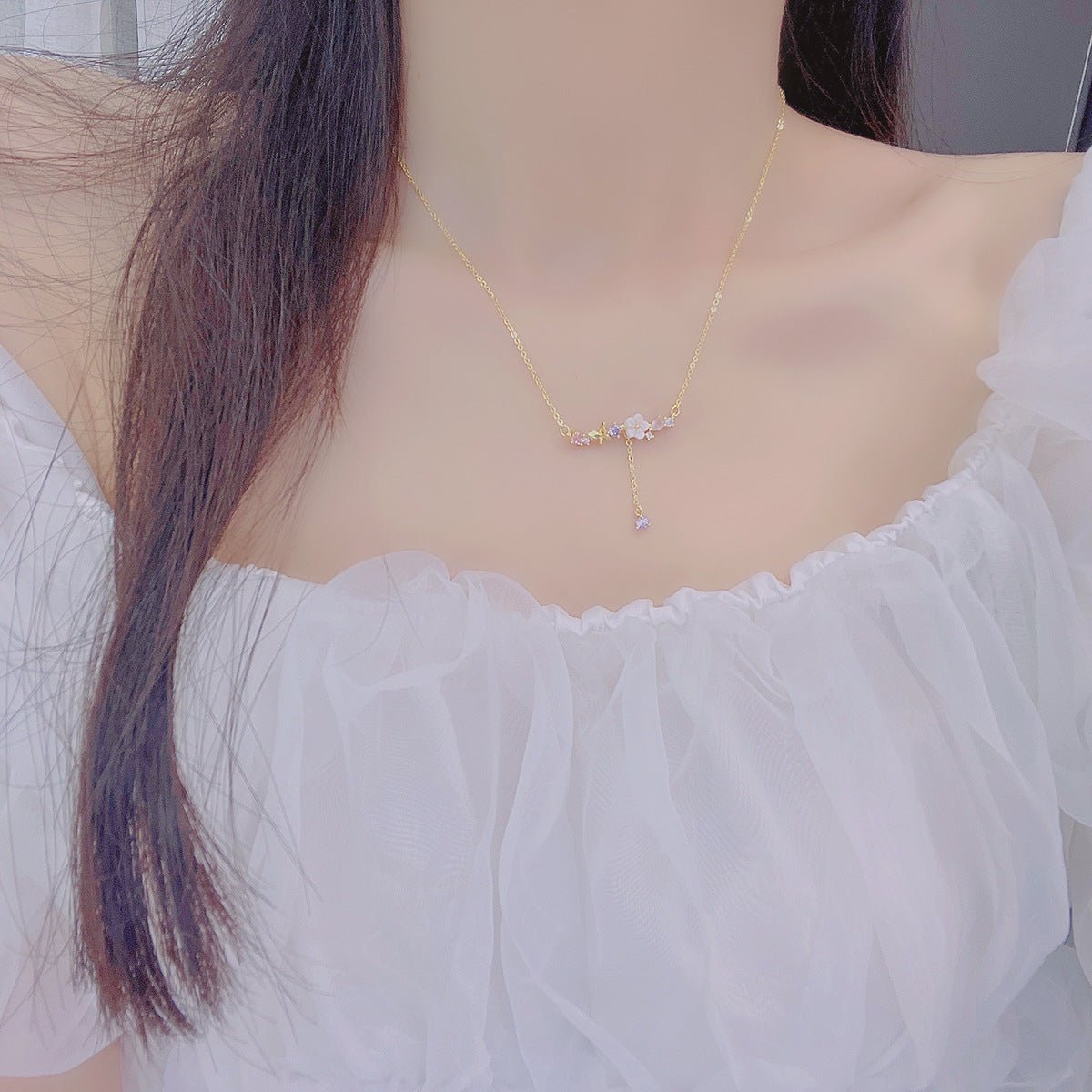 Kirschblüten-Schmetterlings-Halskette