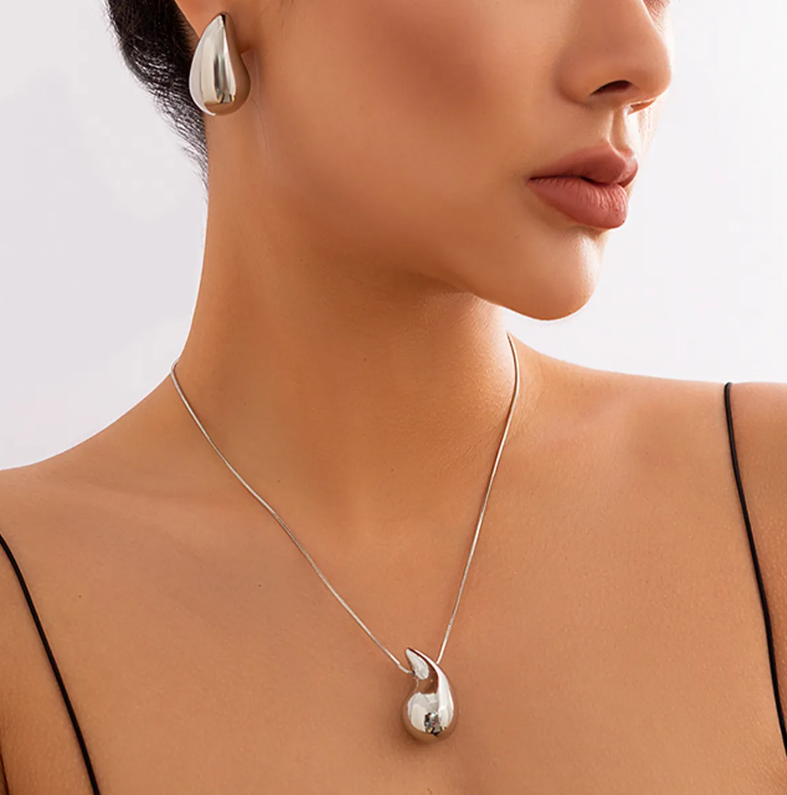 Chavri - Klobige kreisförmige Tropfen-Halskette