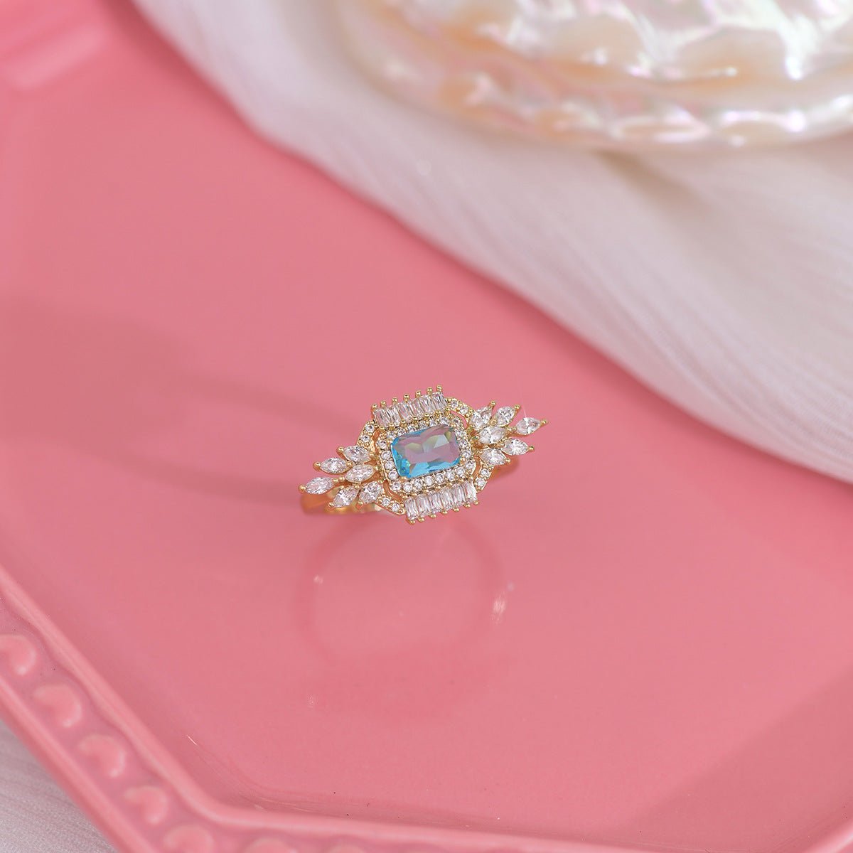 [Ausverkauf] Blauer Edelsteinring - Arielle