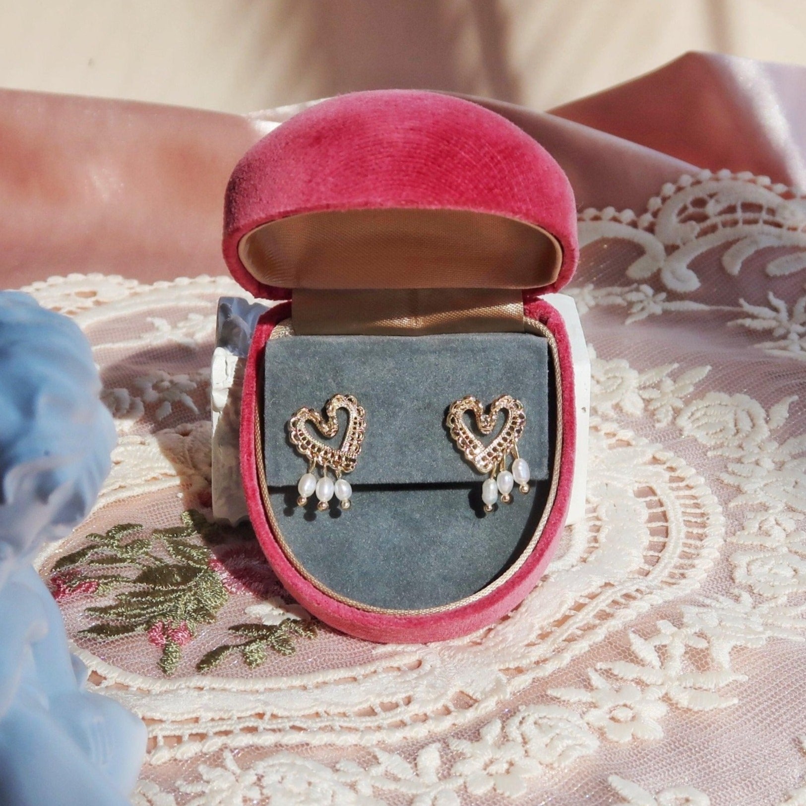 Ohrstecker mit Herz und Perle