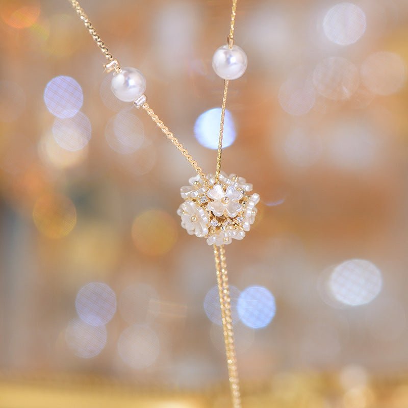 [Ausverkauf] Muschelblumen-Halskette