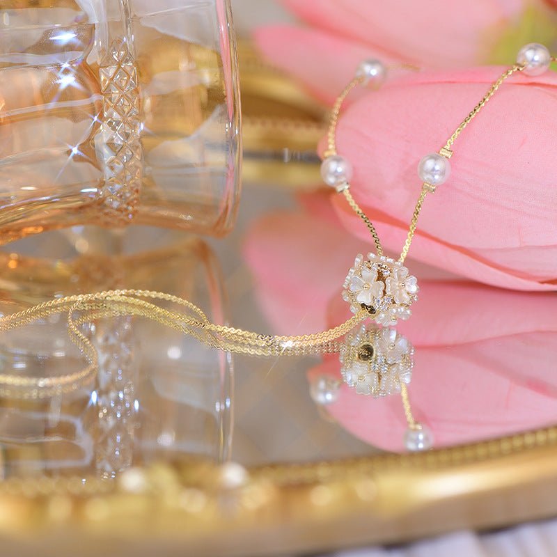 [Ausverkauf] Muschelblumen-Halskette