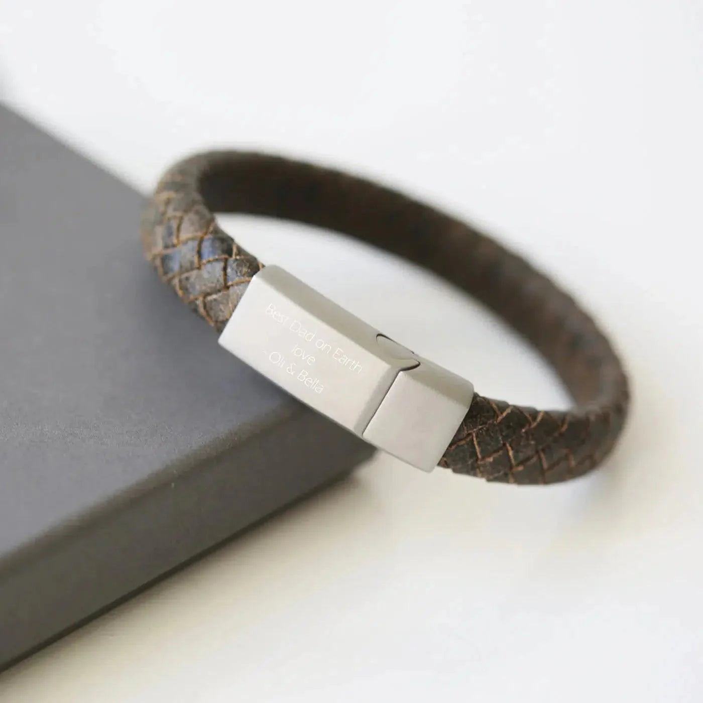 Personalisiertes rustikales Armband im antiken Stil