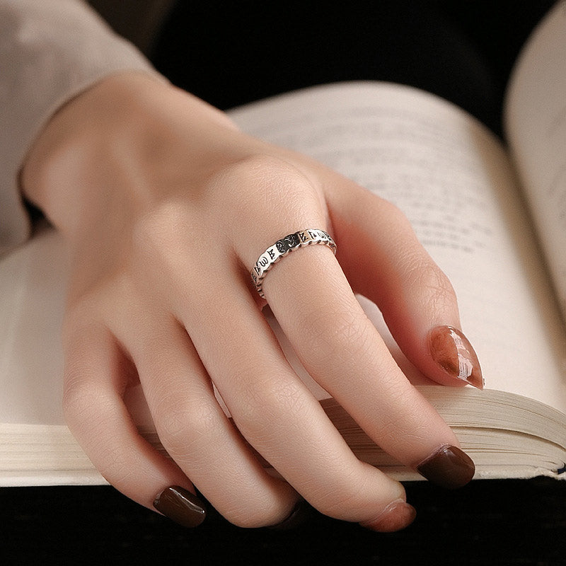 Carmiora Ring aus 925er-Sterlingsilber mit sechs wahren Worten und ruhiger Weisheit