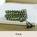 Carmiora 108 Mala-Perlen, grünes Sandelholz, chinesisches Knoten-Beruhigungsarmband
