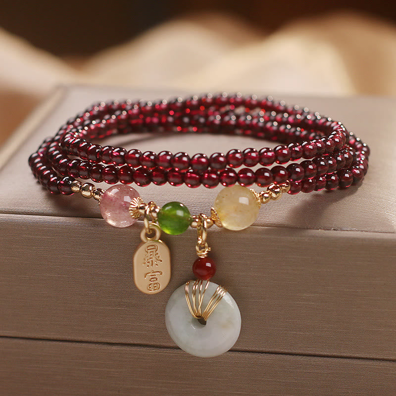 Carmiora Natürlicher Granat-Erdbeerquarz-Kristall, Fuchs-Koi-Fisch, Friedensschnalle, Glücksschutz, dreifach gewickeltes Armband