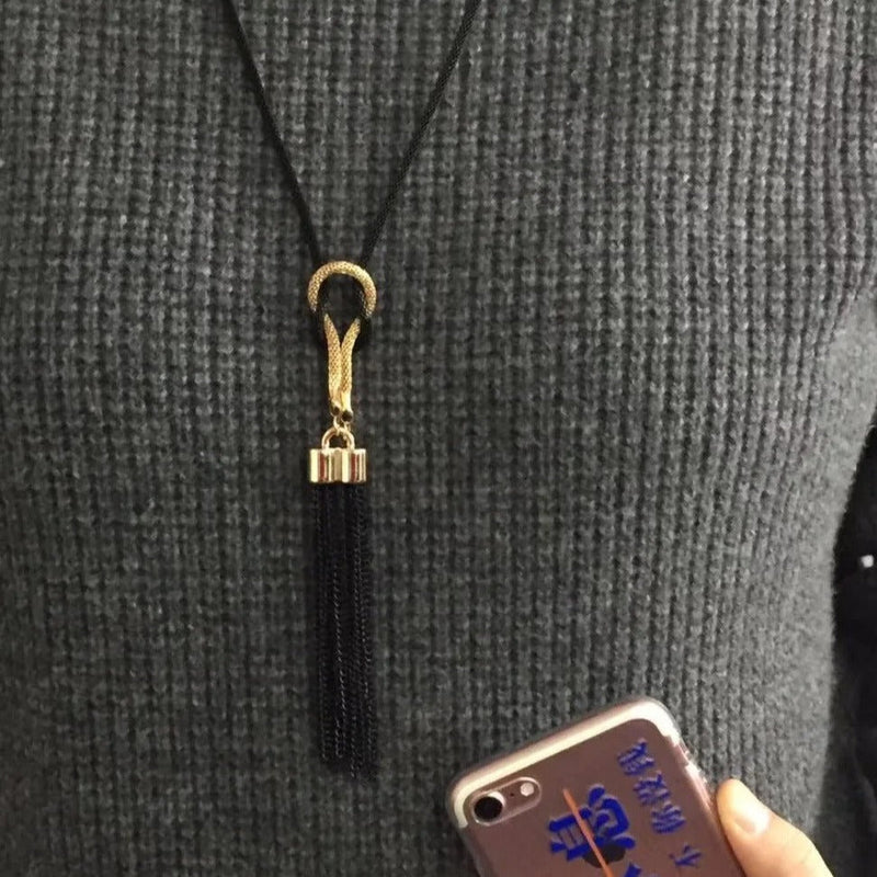 Chavri - Ätherische Quasten-Halskette