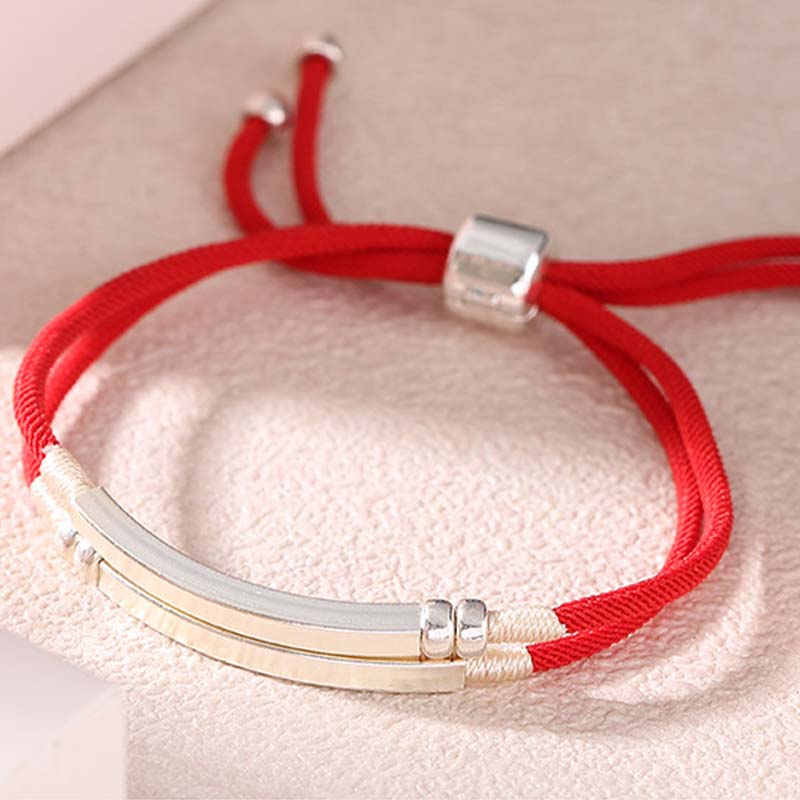 Carmiora-Armband aus 925er-Sterlingsilber mit roter Schnur und geschichtetem Zopf
