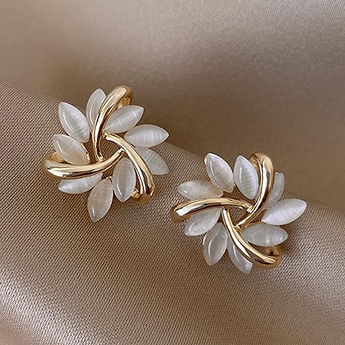 Carmiora - Elegante Opalblüten-Ohrringe