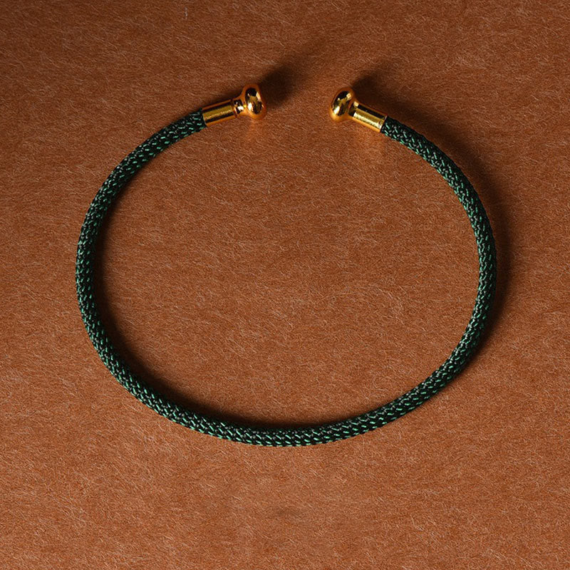 Carmiora Schlichtes Design, handgefertigtes Glücksgeflecht-Manschettenarmband