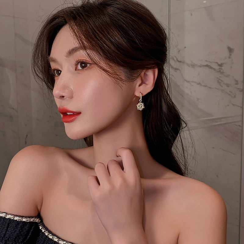 Feuerwerk inspirierter Ball-Anhänger mit Perlen und Strass-Creolen