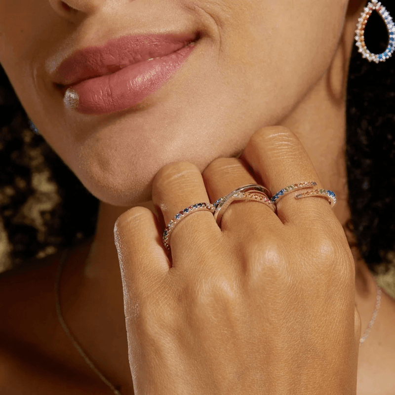 Verzauberter funkelnder Solitärring