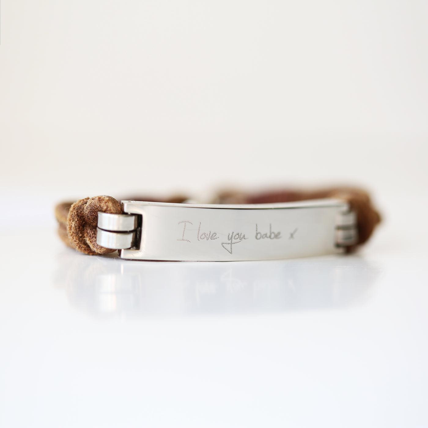 Lederarmband mit gravierter Handschrift