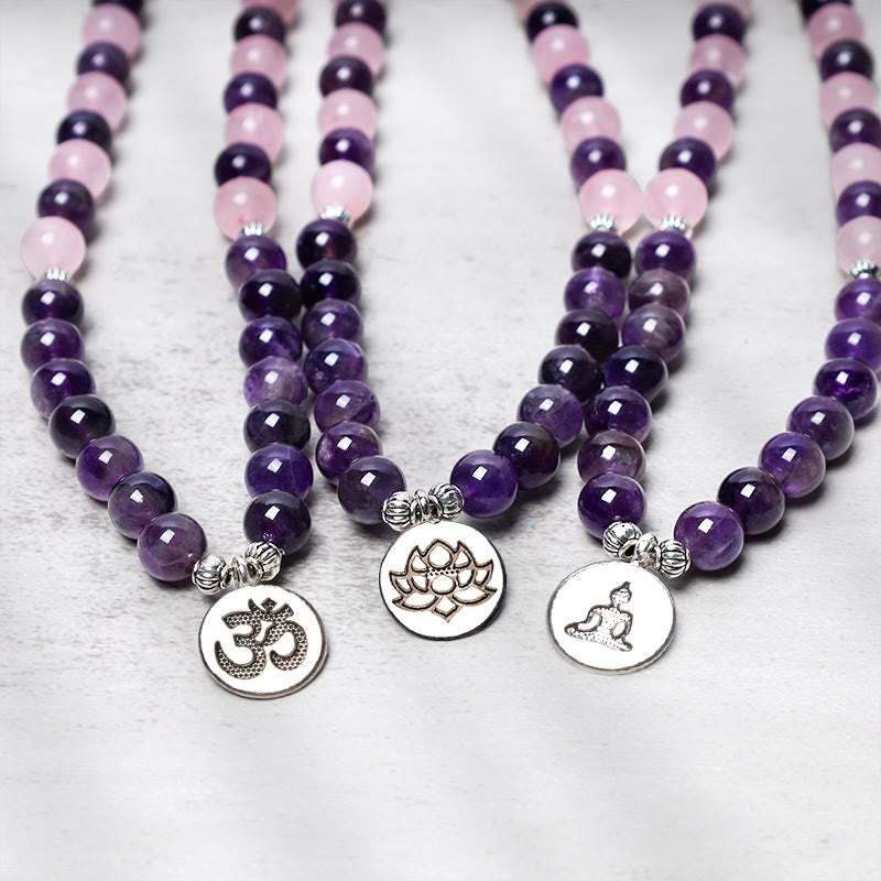 Carmiora natürliches Rosenquarz- und Amethyst-Mala-Perlen-Lotus-Anhänger-Armband