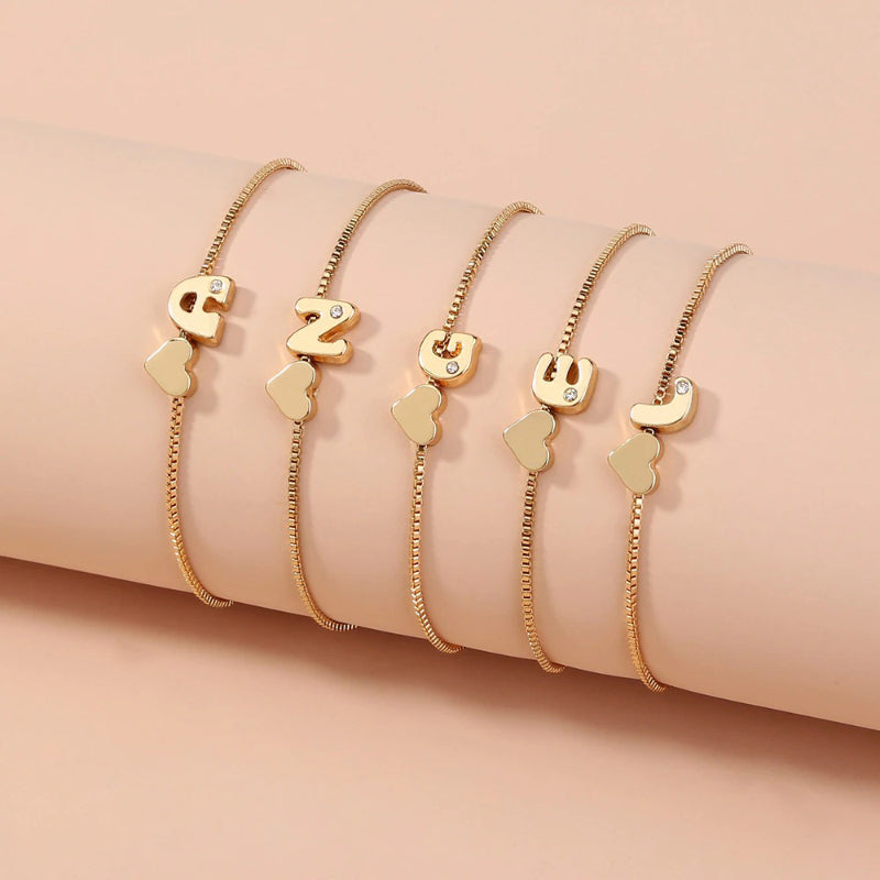 Personalisierte Liebesherz-Anfangsbuchstaben-Armbänder von A-Z