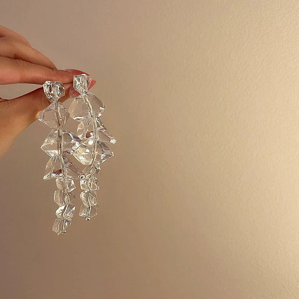 Glasähnliche Statement-Ohrringe aus Acryl